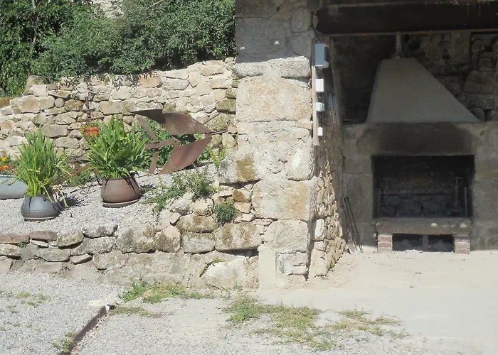 Дом отдыха De Carbonies Saint-Felix-de-Lunel